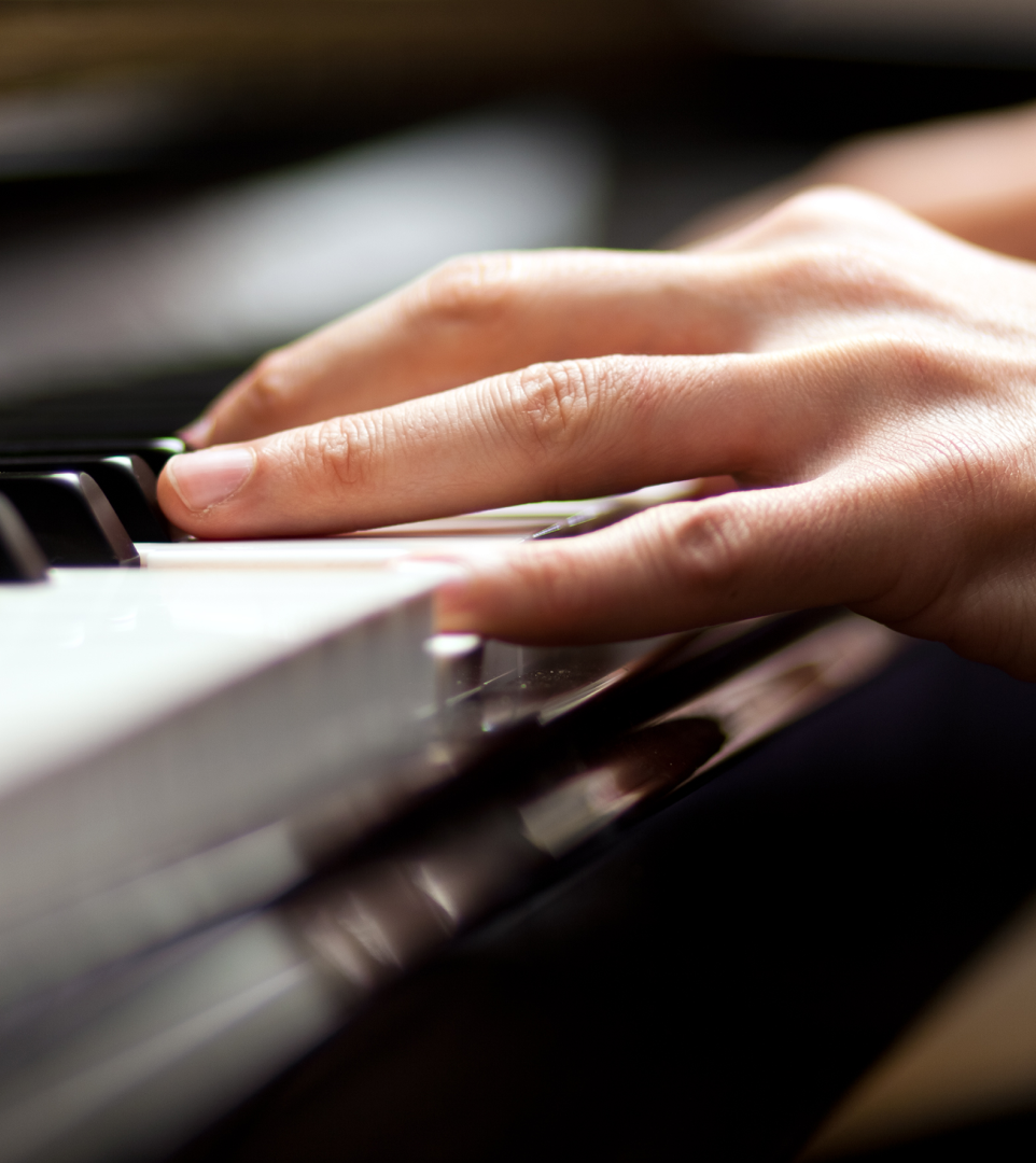 Hand 1 home Hand 1 home